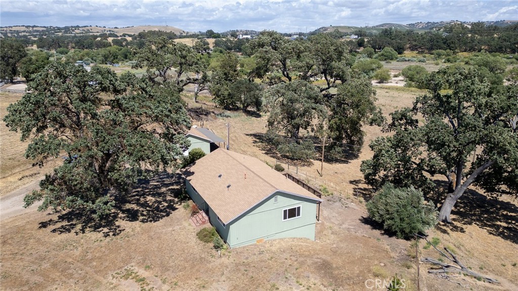 335 Phillips Property Photo 30