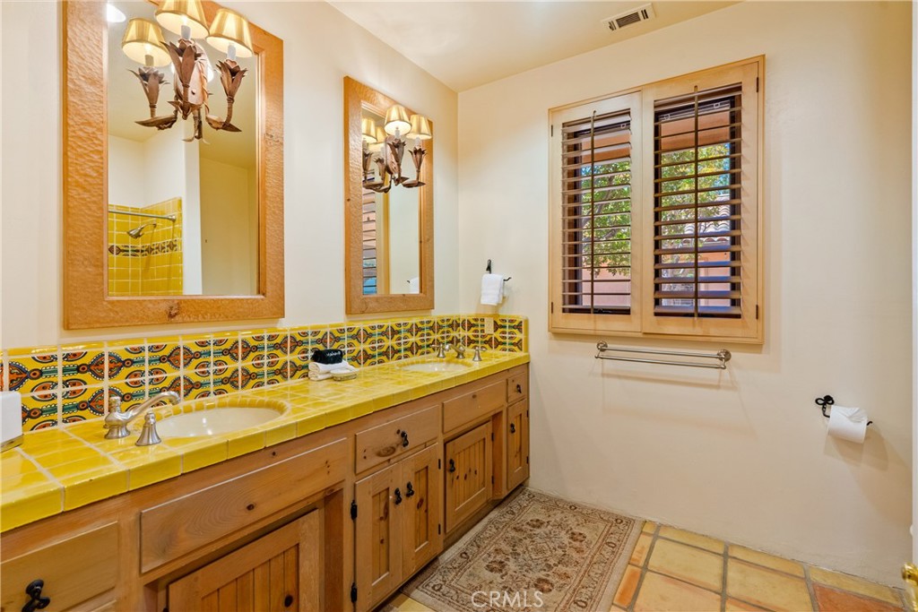 7568 Creston Property Photo 34