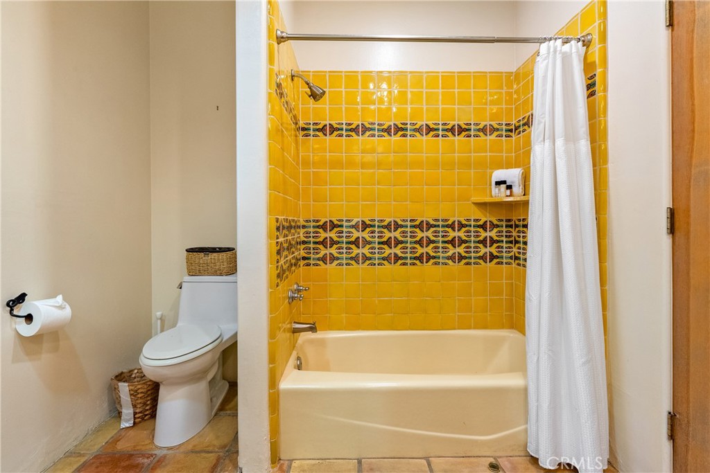 7568 Creston Property Photo 35
