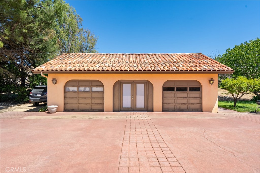 7568 Creston Property Photo 42