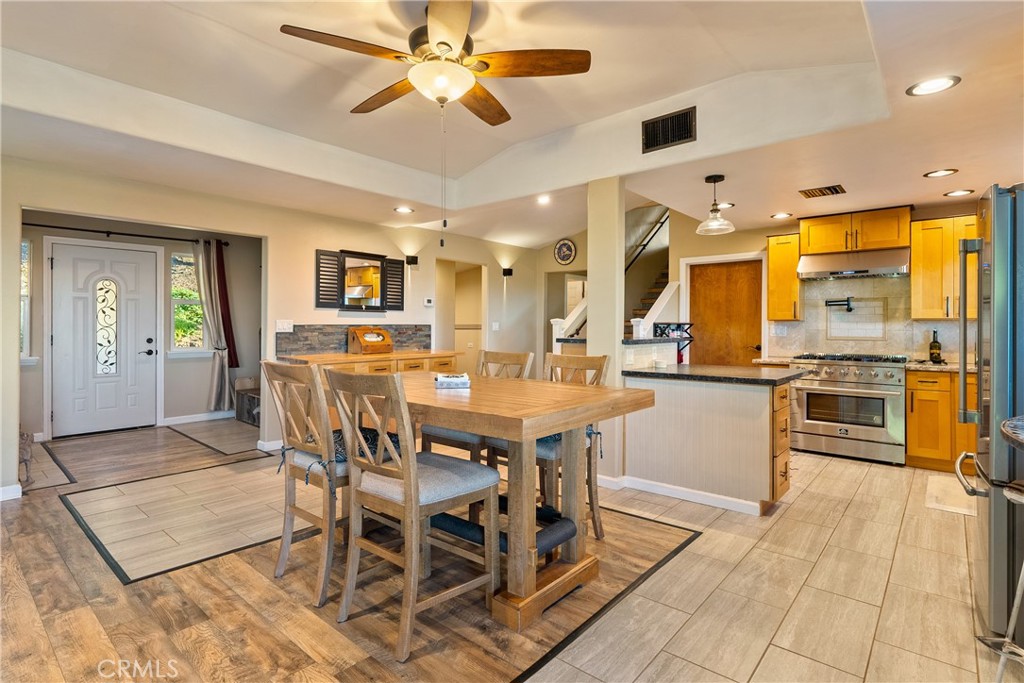 1745 Adelaida Property Photo 15
