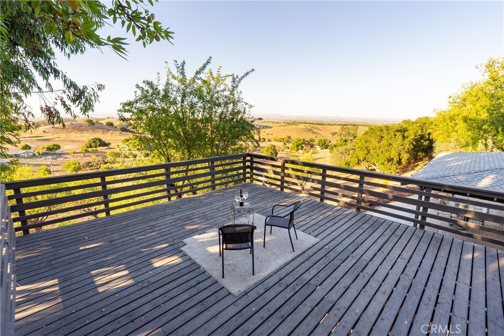 1745 Adelaida Property Photo 40