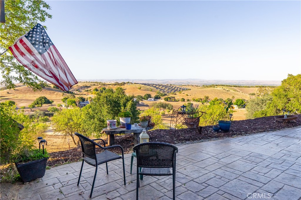 1745 Adelaida Property Photo 44