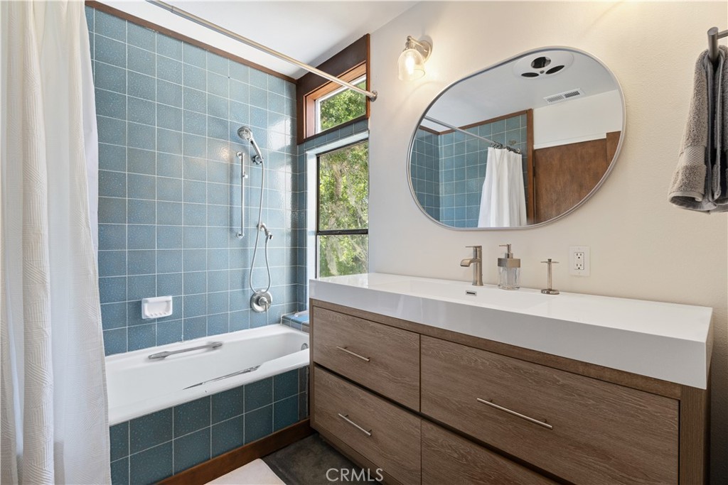 2570 Alturas Property Photo 43