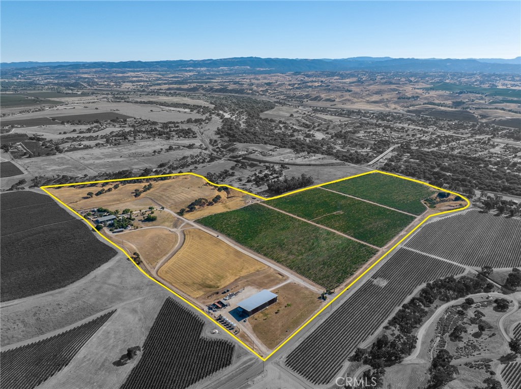 8585 Cross Canyons Property Photo 7