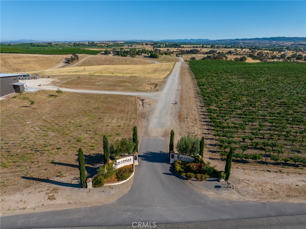 8585 Cross Canyons Property Photo 8