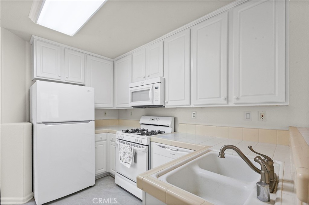 2808 Cottage Property Photo 13