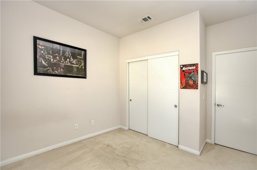 864 Lawrence Property Photo 18
