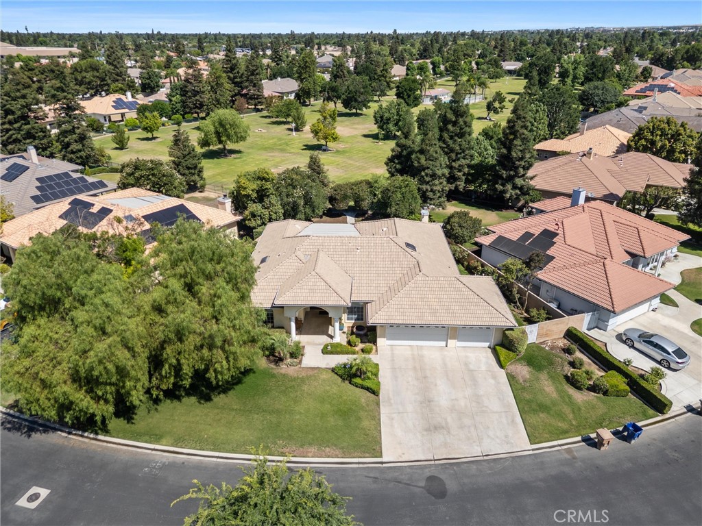 4205 Palisades Circle Property Photo 6
