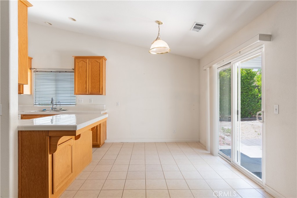 2503 Starling Drive Property Photo 8