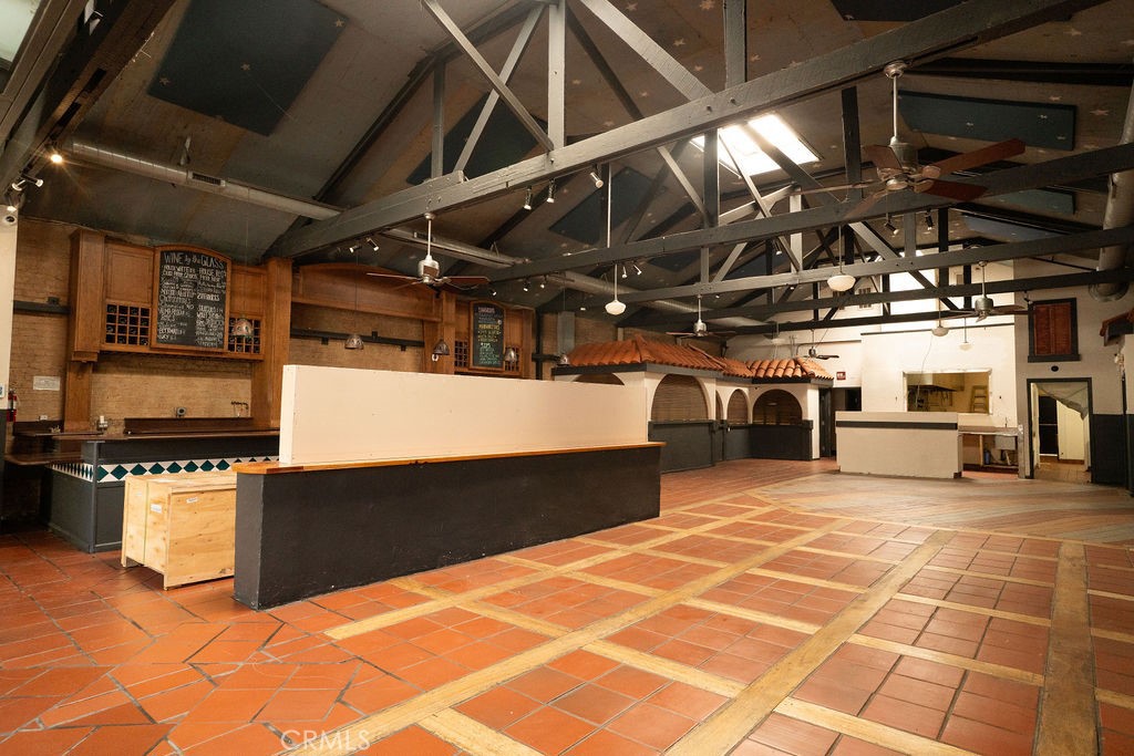 1121 Broad Street Property Photo 8