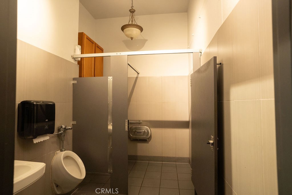 1121 Broad Street Property Photo 13