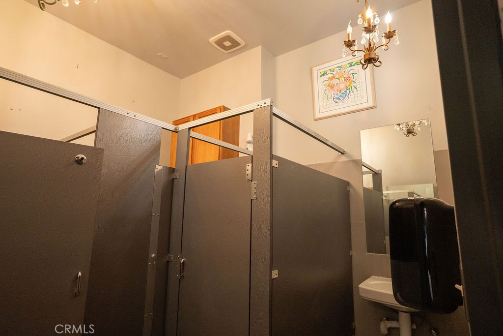 1121 Broad Street Property Photo 14