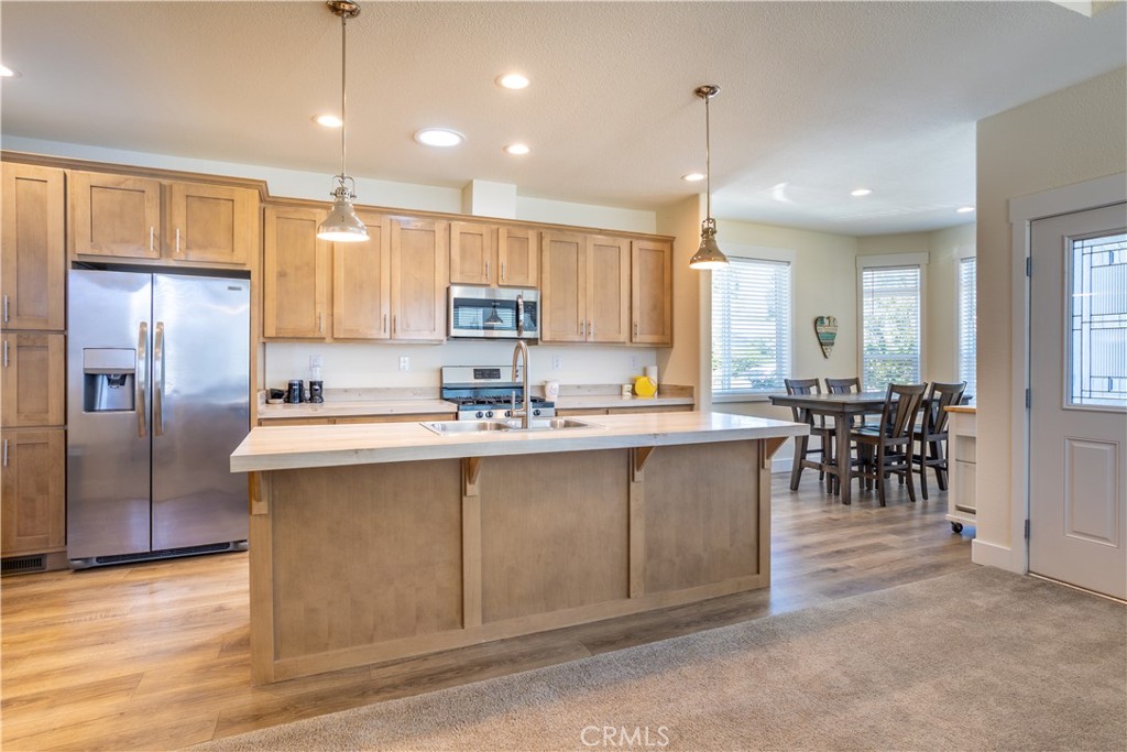 391 Lark Drive Property Photo 10