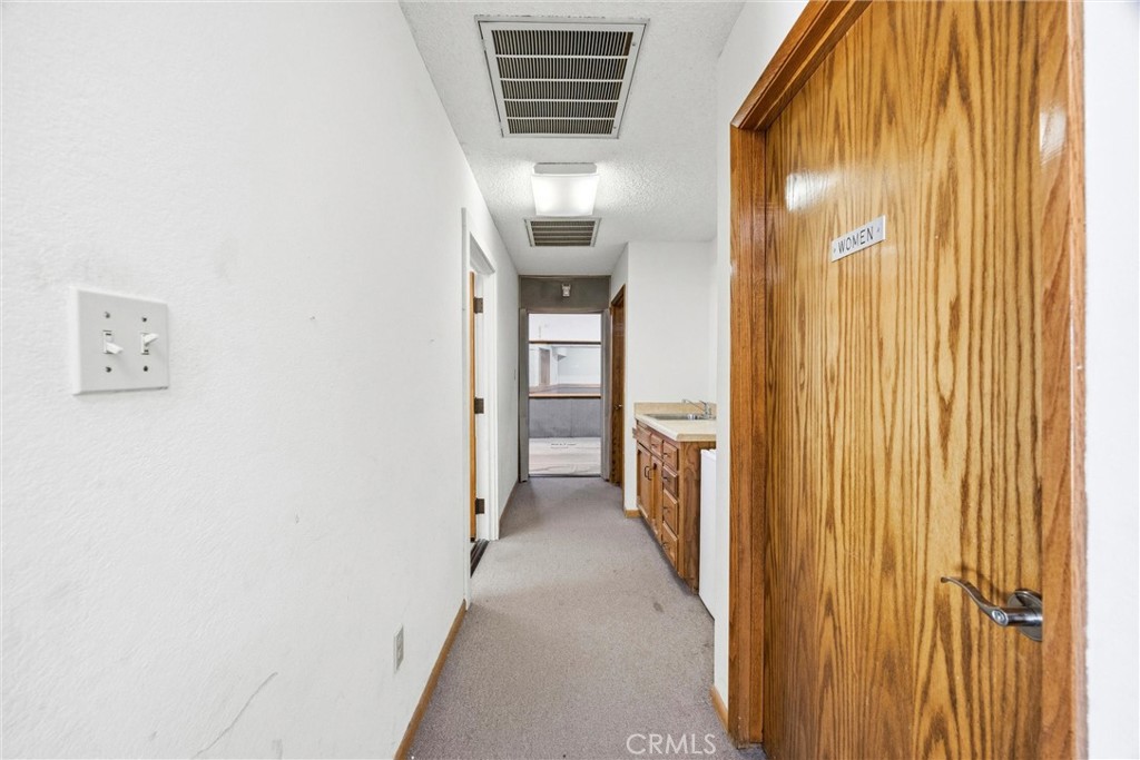 931 26th Property Photo 22