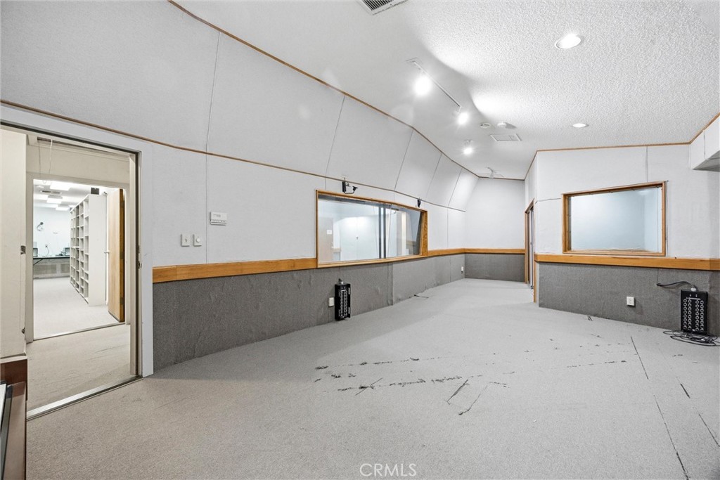 931 26th Property Photo 37