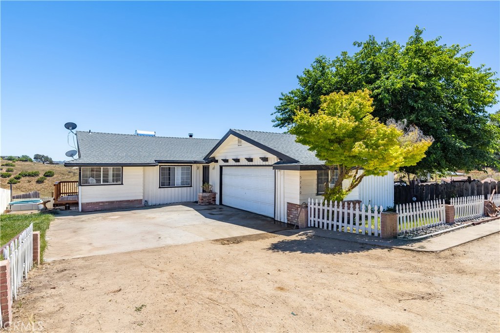 5740 Forked Horn Property Photo 1
