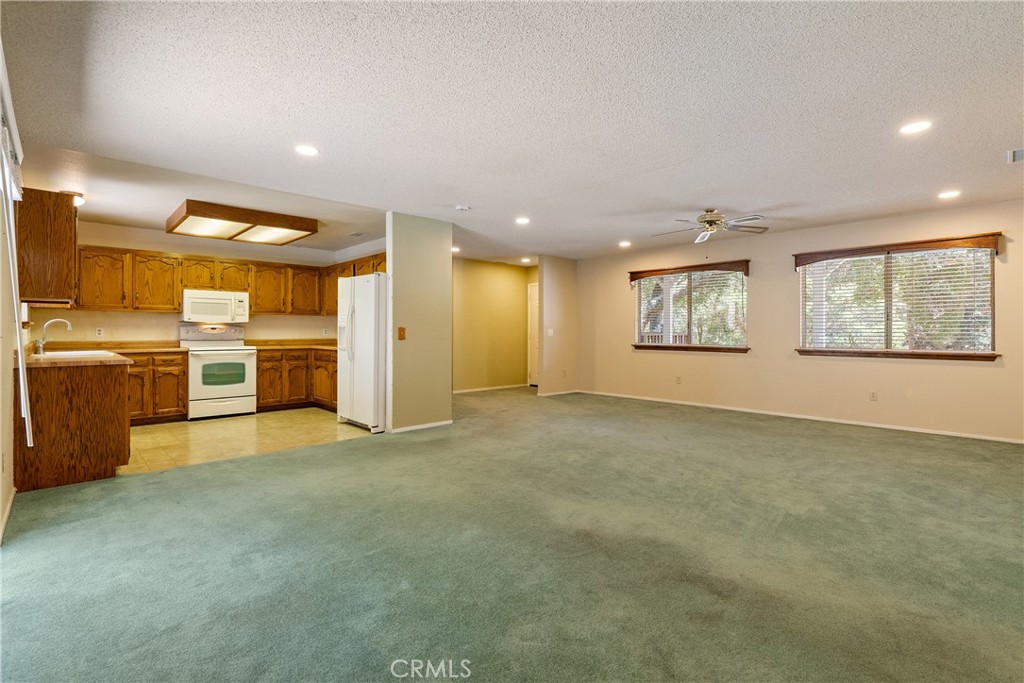 7950 San Clemente Property Photo 7