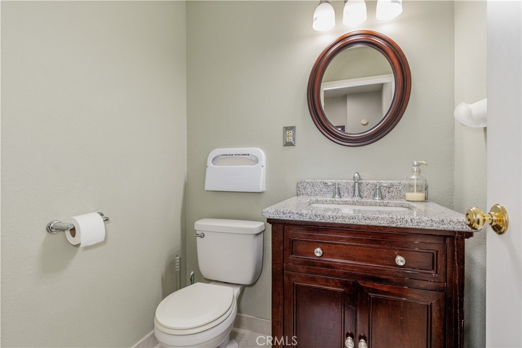 935 Riverside 24 Property Photo 17