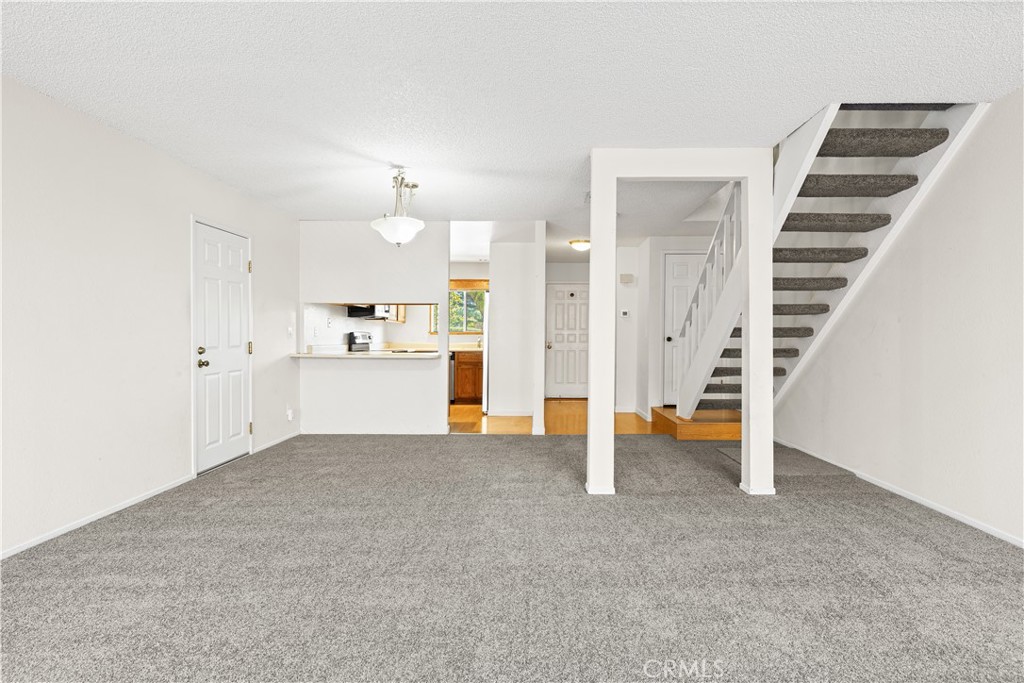 7552 Silvertree 25 Property Photo 13
