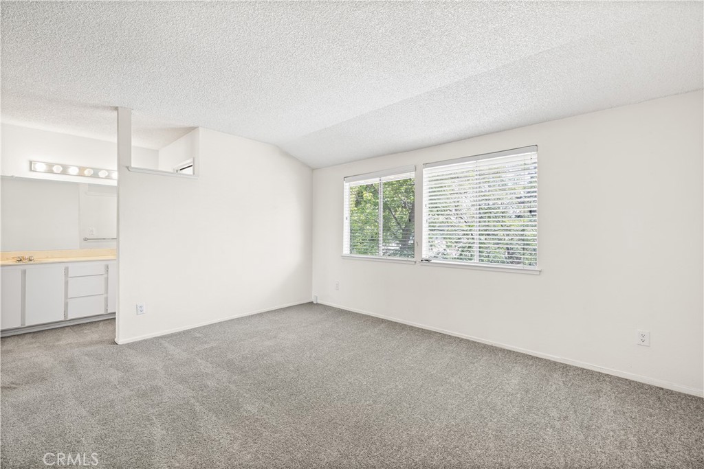 7552 Silvertree 25 Property Photo 24