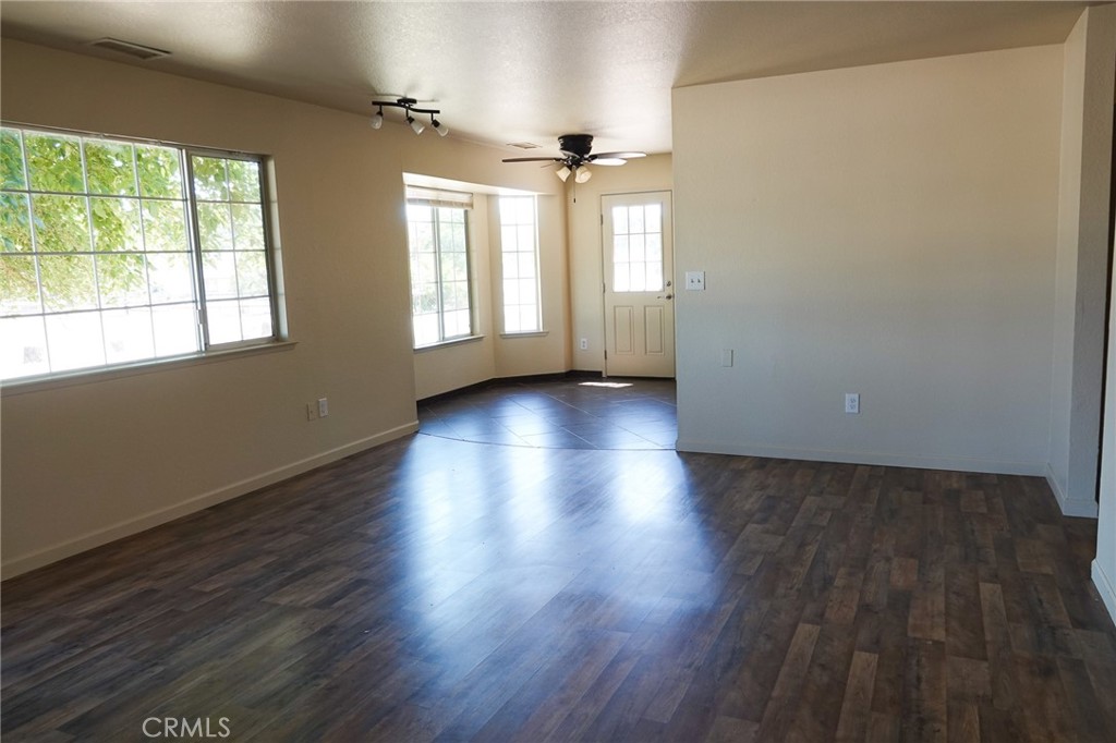 7950 Blue Moon Road Property Photo 6