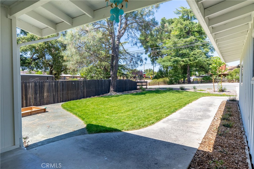 9606 Atascadero Property Photo 4