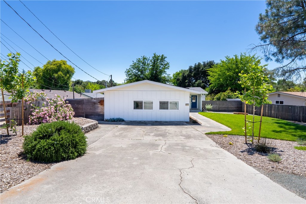 9606 Atascadero Property Photo 35