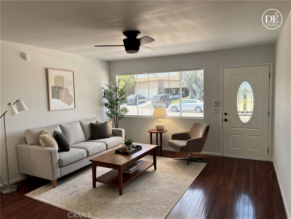 517 Queenanne Property Photo 2