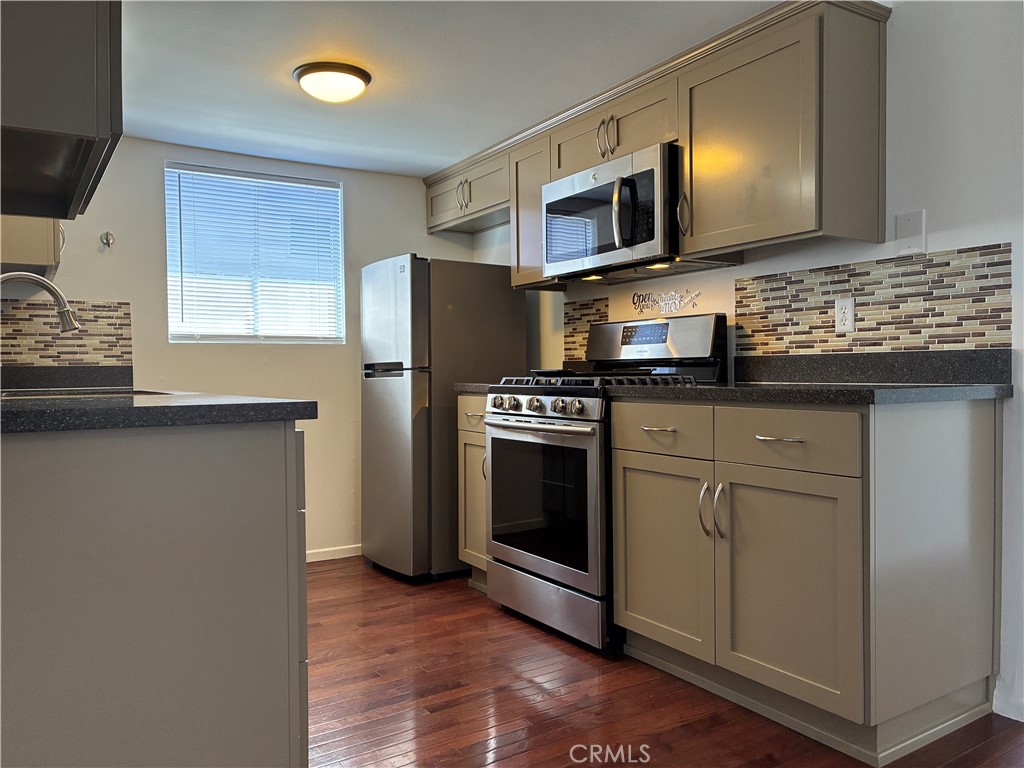 517 Queenanne Property Photo 4