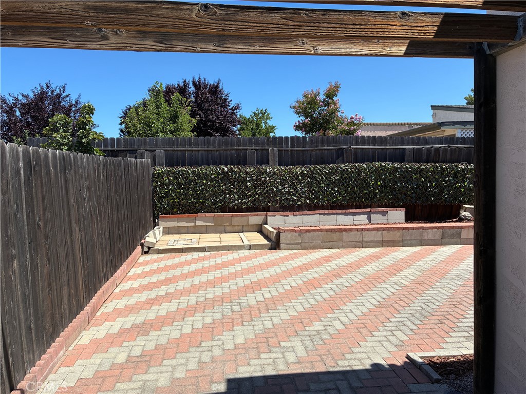 517 Queenanne Property Photo 13