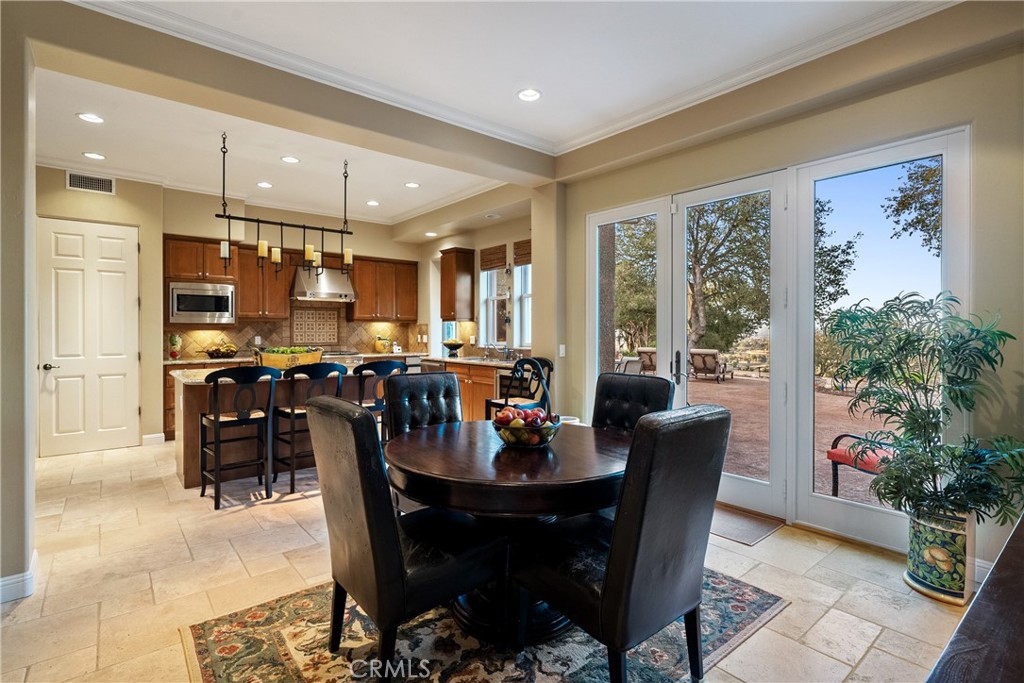 2438 Battering Rock Property Photo 25