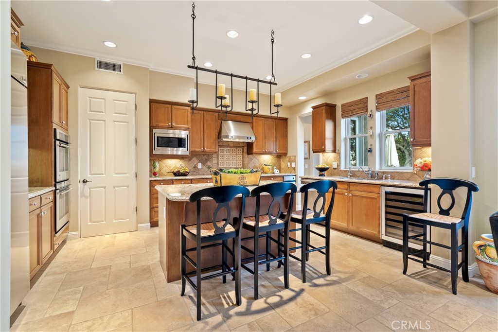 2438 Battering Rock Property Photo 31