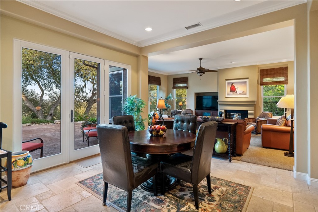 2438 Battering Rock Property Photo 34