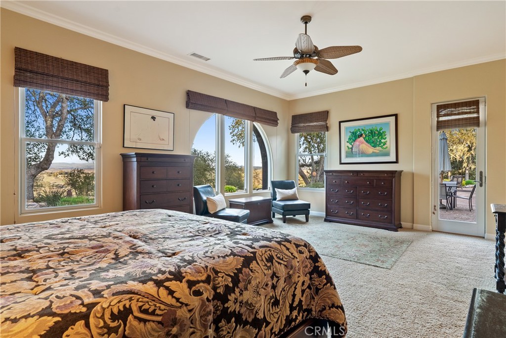 2438 Battering Rock Property Photo 39