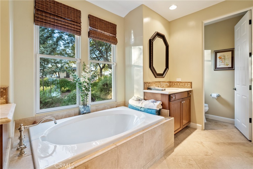 2438 Battering Rock Property Photo 41