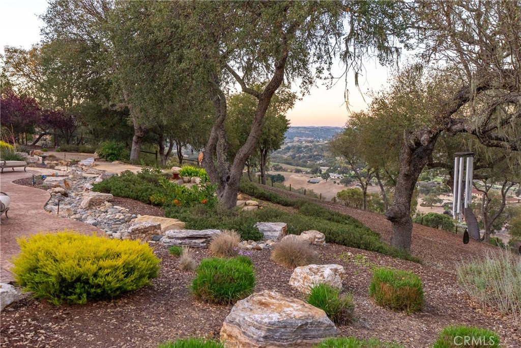 2438 Battering Rock Property Photo 52