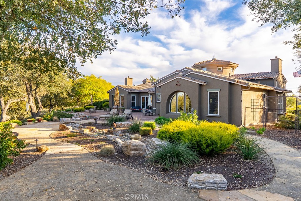 2438 Battering Rock Property Photo 59