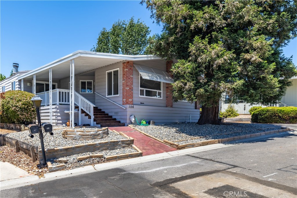 106 Vista Property Photo 1