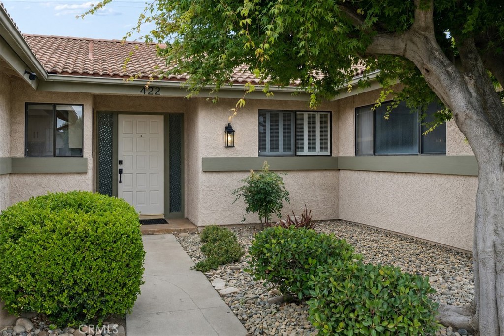 422 Garnet Property Photo 5