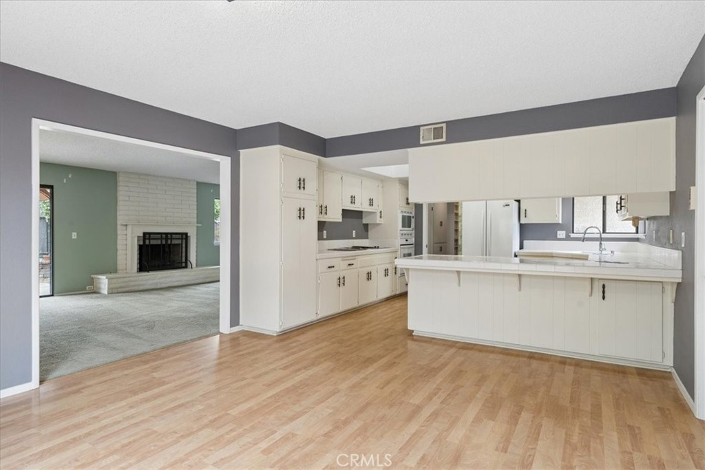 422 Garnet Property Photo 17