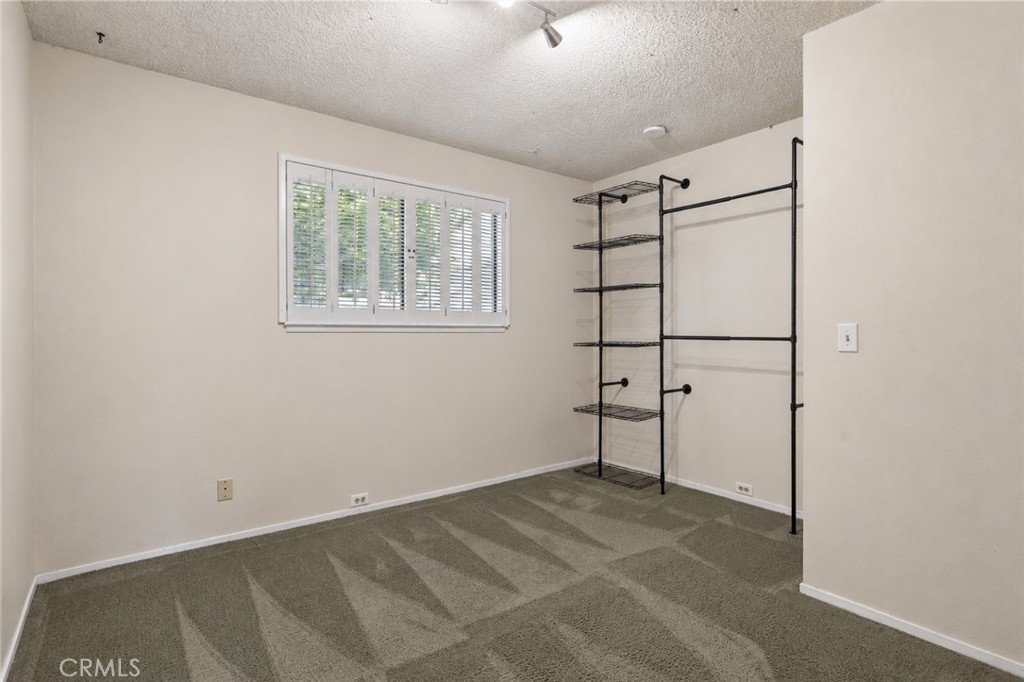 422 Garnet Property Photo 29