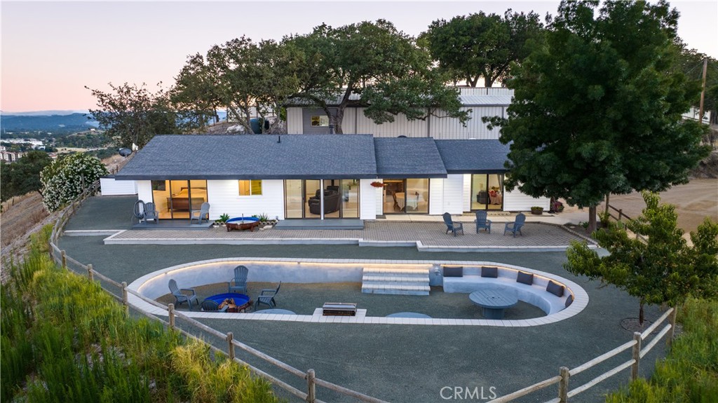 840 Madrone Property Photo 1