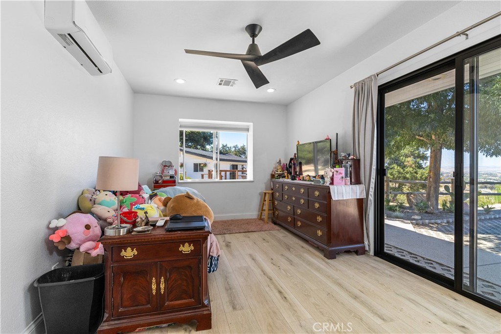 840 Madrone Property Photo 32