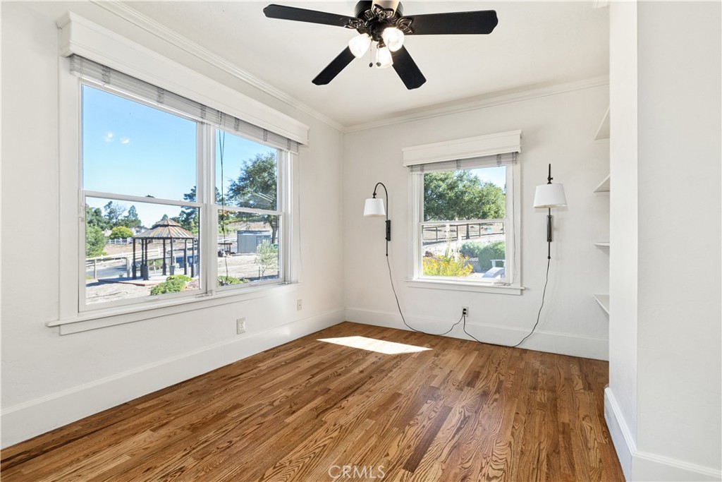 3155 El Camino Real Property Photo 11