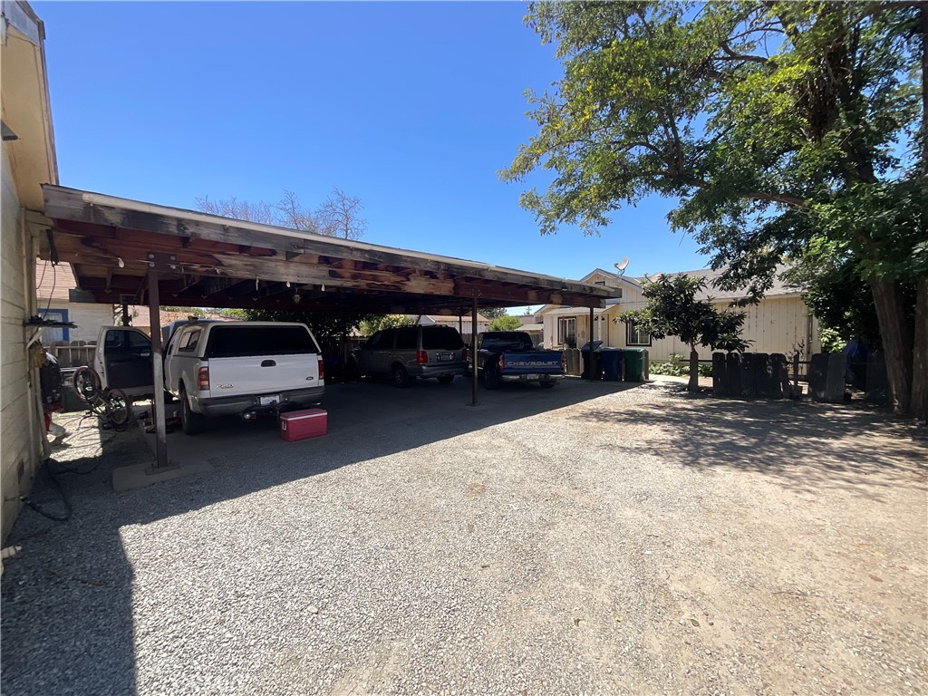 218 Pearl Property Photo 4