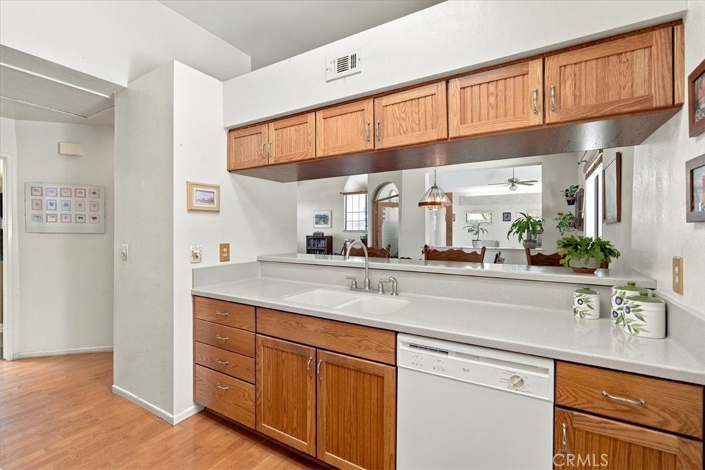 431 Apache Court Property Photo 14