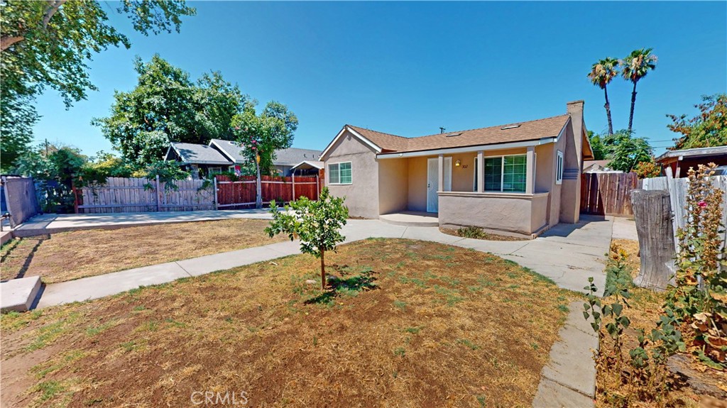302 S Jackson Property Photo 5