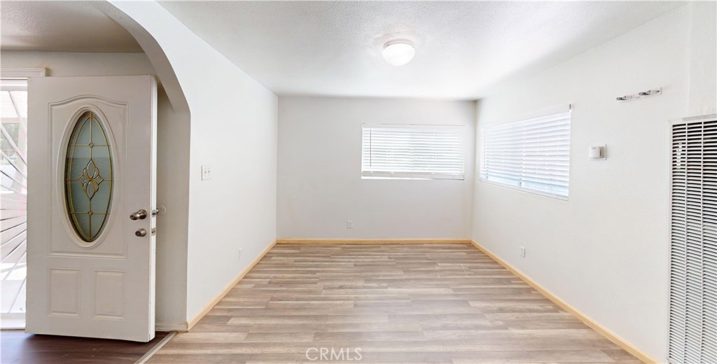 302 S Jackson Property Photo 13