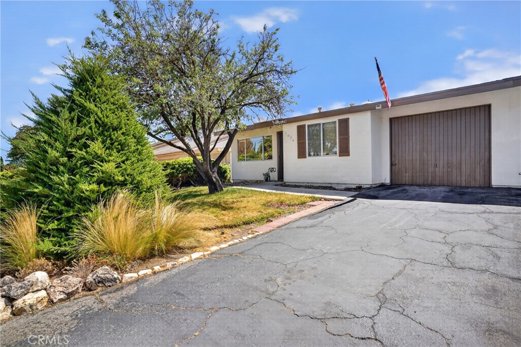 1824 Kimberly Property Photo 1